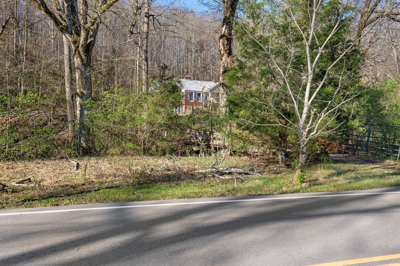 9208 Hester Beasley Rd, Nashville, TN 37221