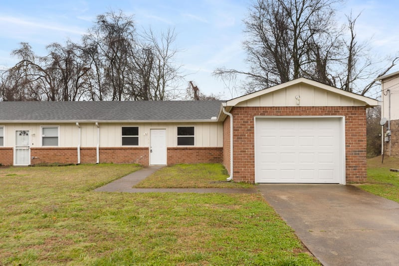 1446 E Cedar Ln, Madison, TN 37115