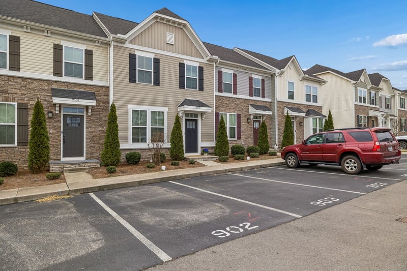 4316 Summercrest Blvd #903, Antioch, TN 37013