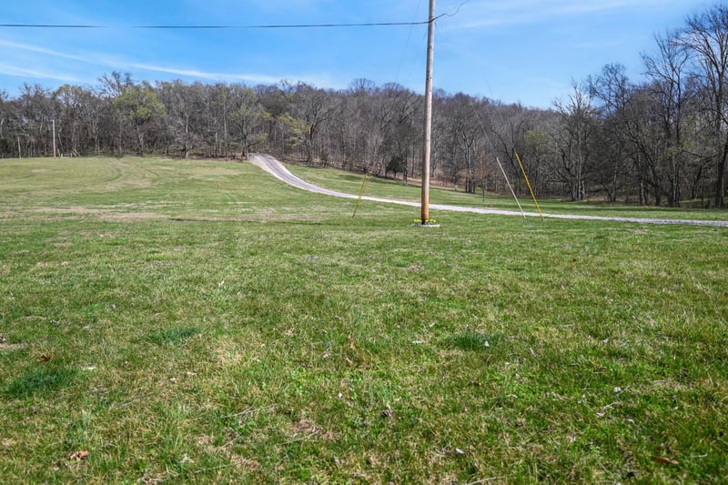 4050 Cantebury Dr Lot 1&3, Culleoka, TN 38451