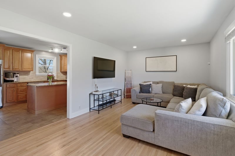 518 Adamwood Dr, Nashville, TN 37211