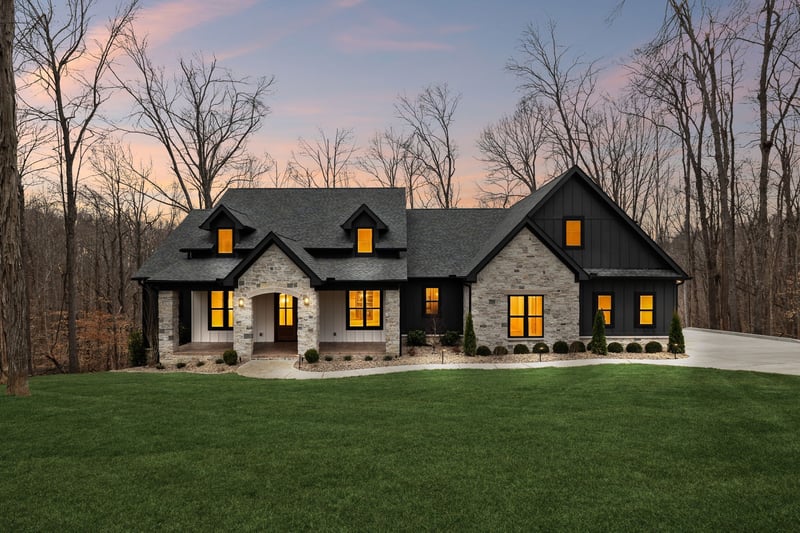 8678 Poplar Creek Rd, Nashville, TN 37221