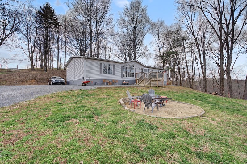 238 Little Indian Creek Rd, Buffalo Valley, TN 38548