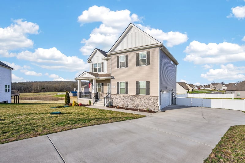 301 Hilltop Ct, Murfreesboro, TN 37129