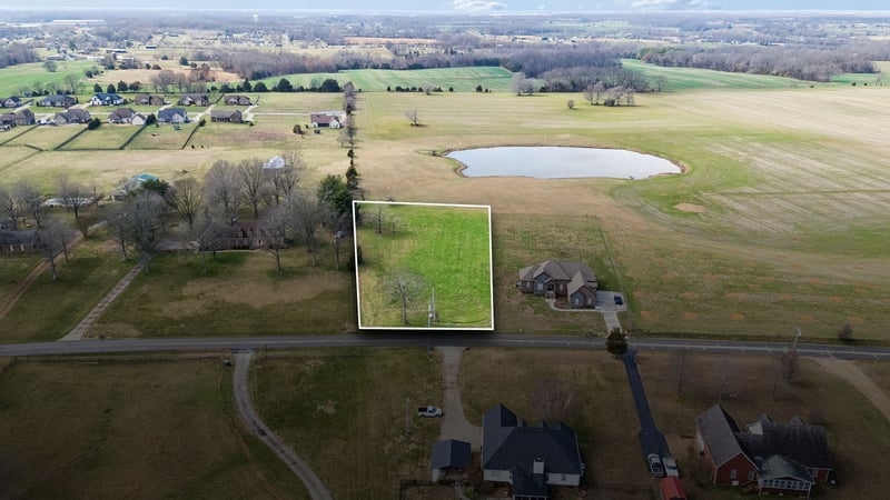 760 N Russell St, Portland, TN 37148