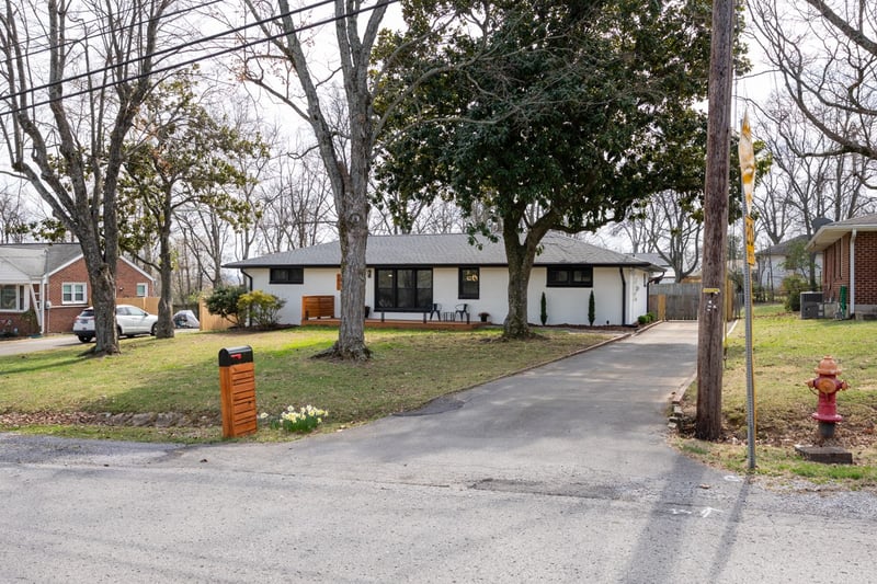 2835 Lakeland Dr, Nashville, TN 37214