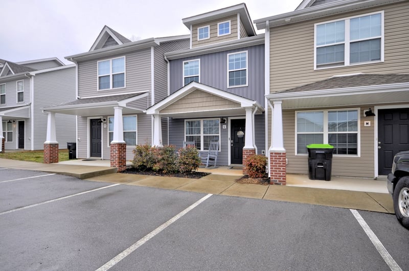 645 Stowe Ct #L, Clarksville, TN 37040