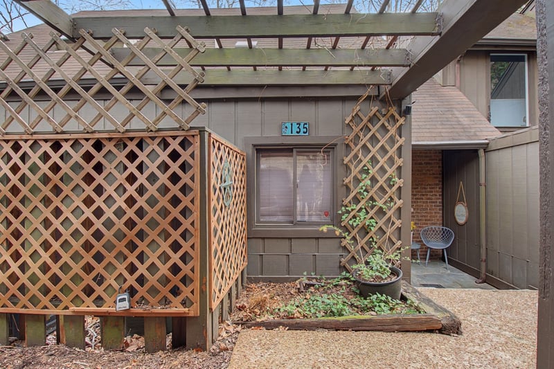 135 Holly Frst, Nashville, TN 37221