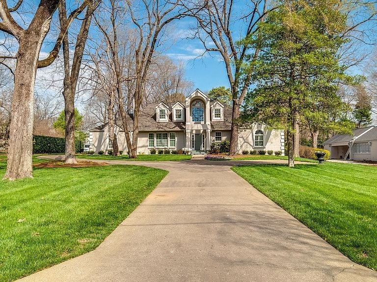 4025 Crestridge Dr, Nashville, TN 37204