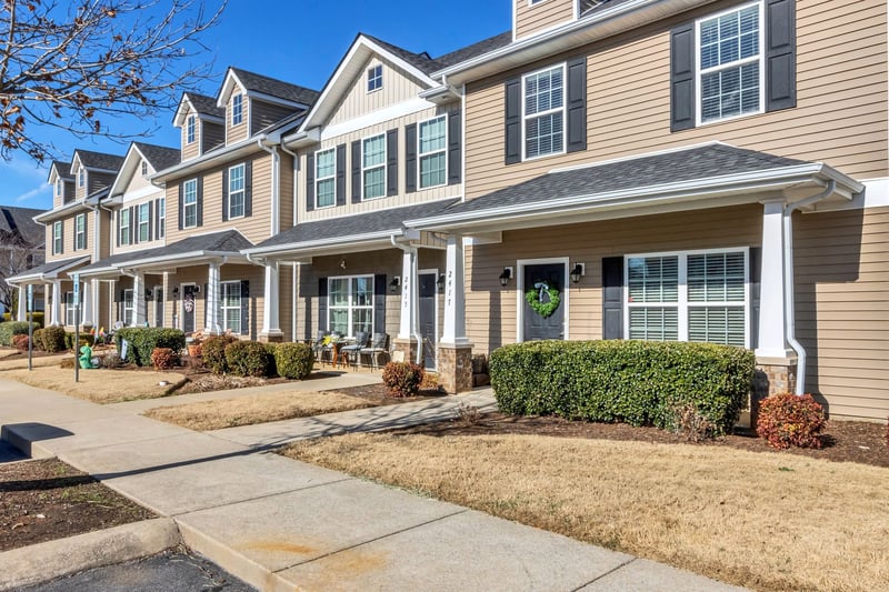 2417 New Holland Cir, Murfreesboro, TN 37128