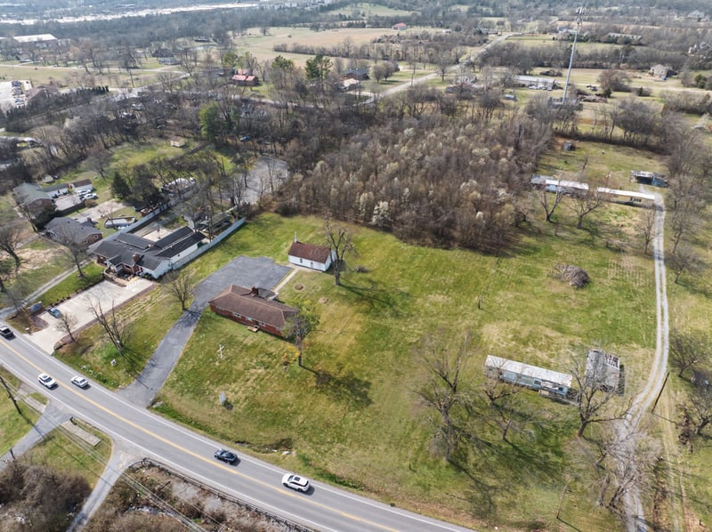 611 New Shackle Island Rd, Hendersonville, TN 37075
