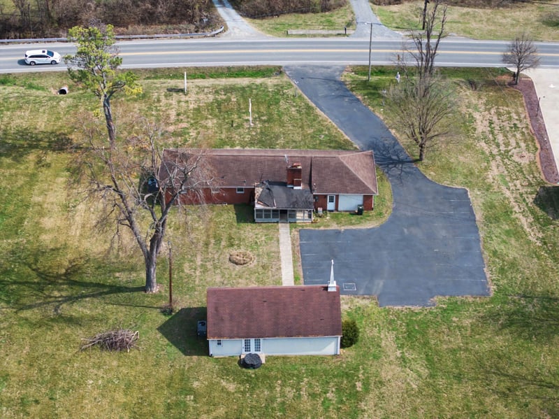 611 New Shackle Island Rd, Hendersonville, TN 37075