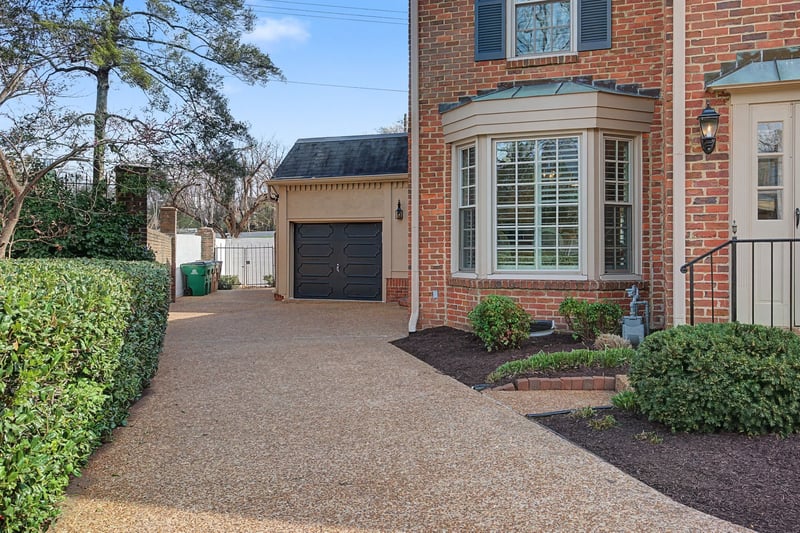 2116 Golf Club Ln, Nashville, TN 37215