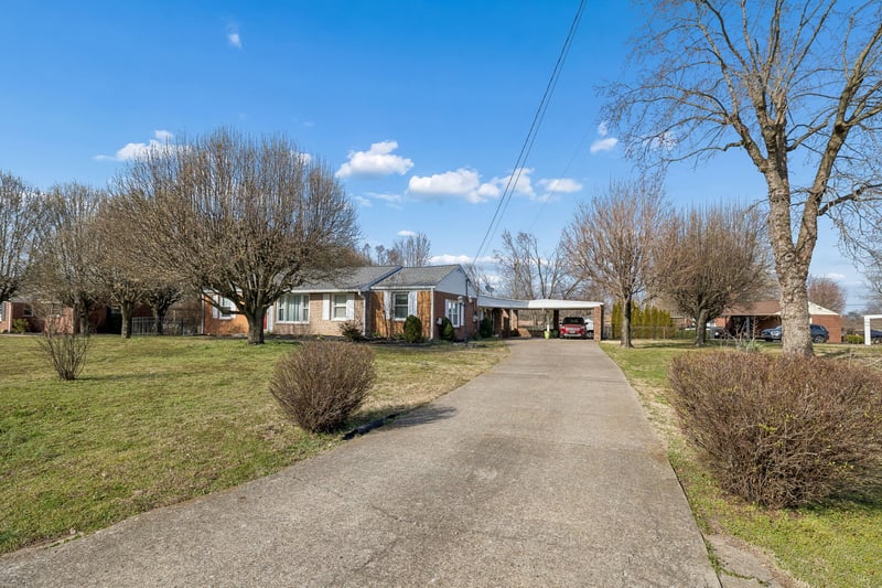905 Joyce Ln, Nashville, TN 37216