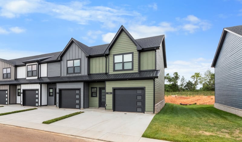 307 Jonathan Wade Cir, Clarksville, TN 37043