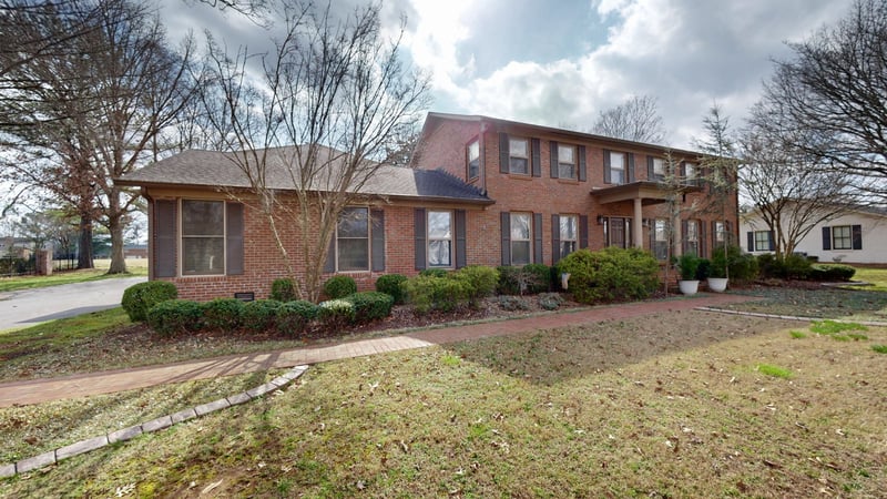 1519 Riverview Dr, Murfreesboro, TN 37129