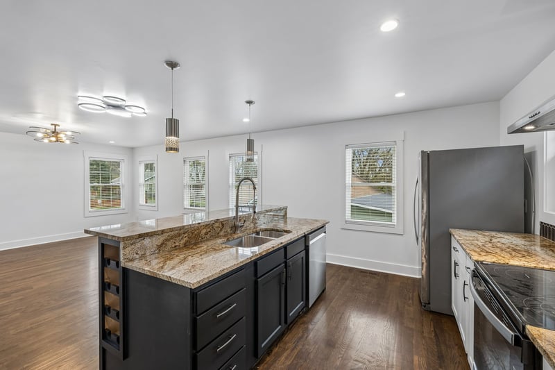 2110 Sadler Ave, Nashville, TN 37210