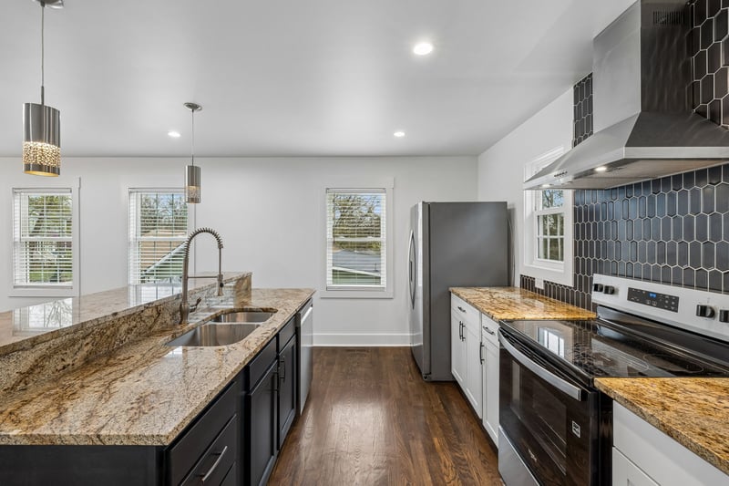 2110 Sadler Ave, Nashville, TN 37210