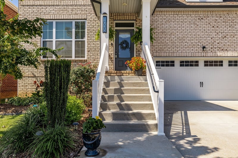 1035 Nave Ct, Nashville, TN 37214