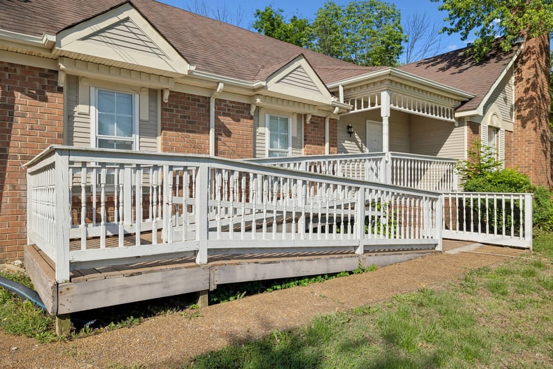 3104 Country Lawn Dr, Antioch, TN 37013