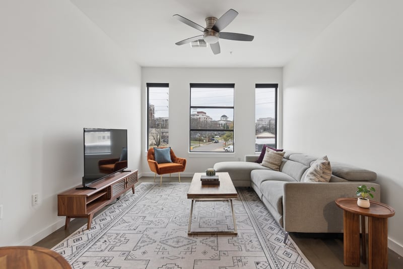 1900 12th Ave #202, Nashville, TN 37203