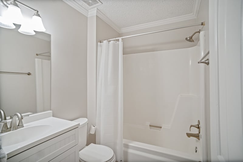 1301 Neelys Bend Rd #14, Madison, TN 37115