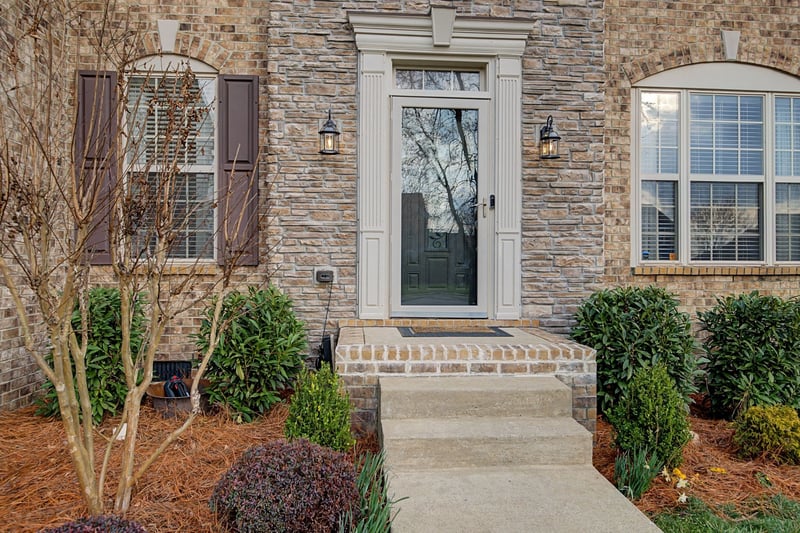 1023 Avery Trace Cir, Hendersonville, TN 37075