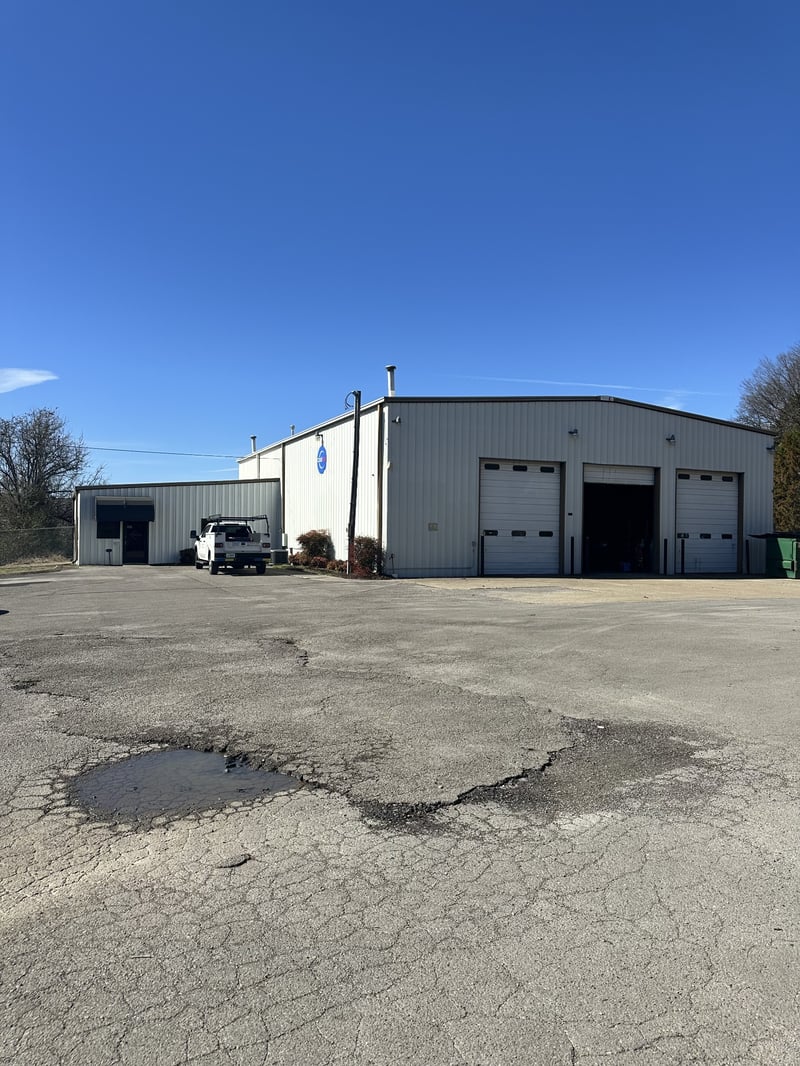 225 Fiberglass Dr, Mount Juliet, TN 37122