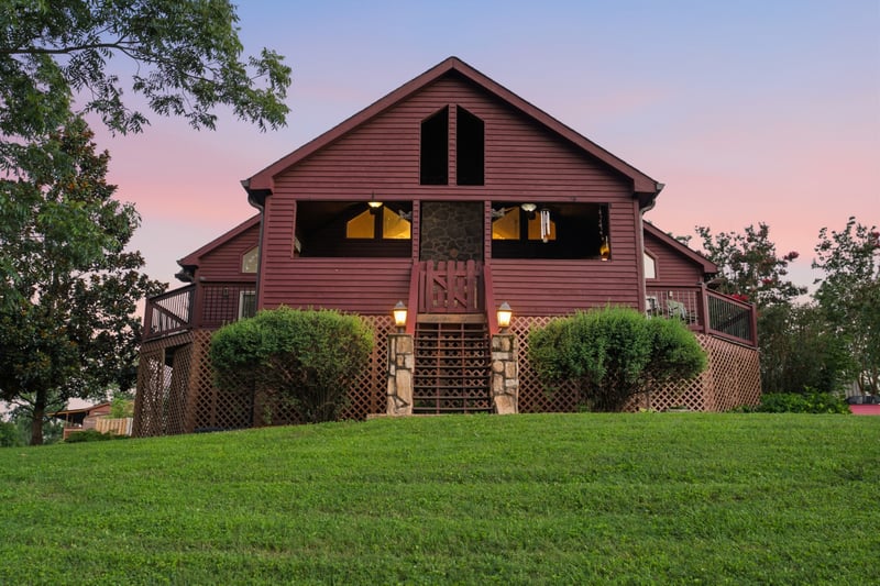 1021 Pine Valley Rd, Kingston Springs, TN 37082