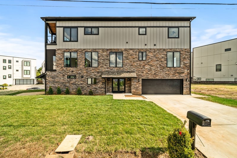 6011 Hill Cir, Nashville, TN 37209