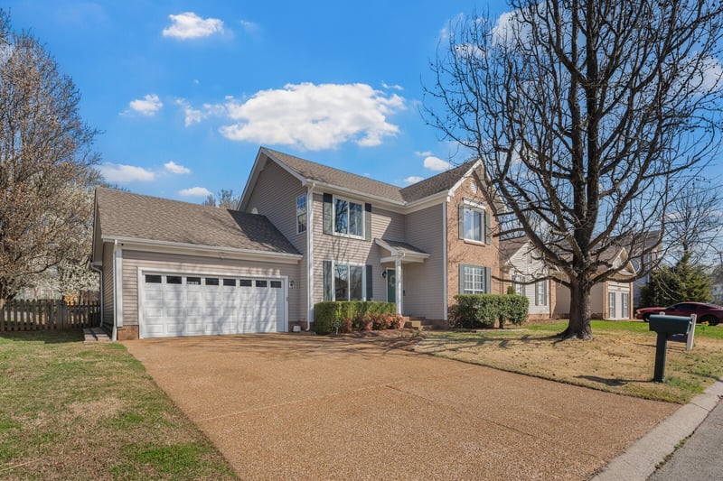 5213 Village Trce, Nashville, TN 37211