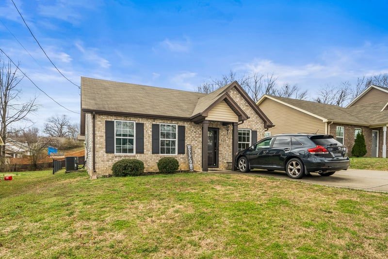 914 16th Ave, Springfield, TN 37172