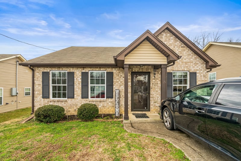 914 16th Ave, Springfield, TN 37172