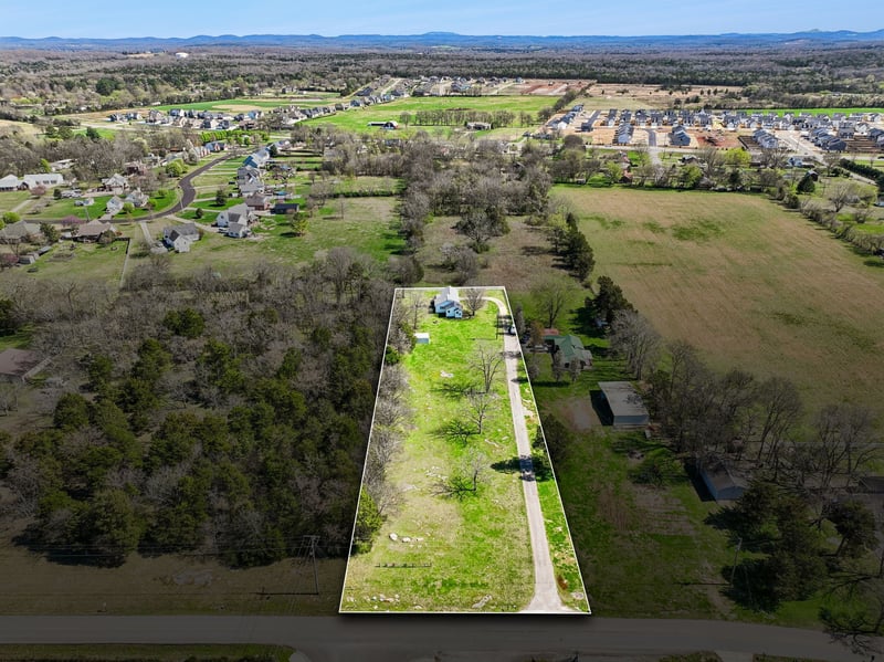 2992 Emery Rd, Murfreesboro, TN 37130