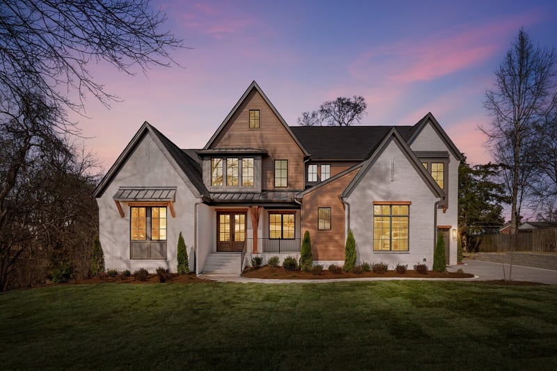 6804 Fleetwood Dr, Nashville, TN 37205