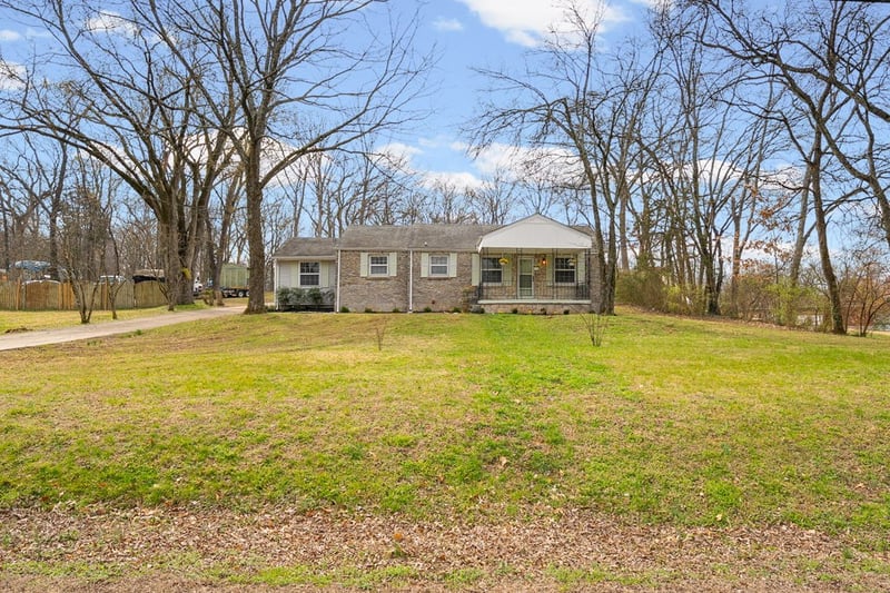 1225 Currey Rd, Nashville, TN 37217