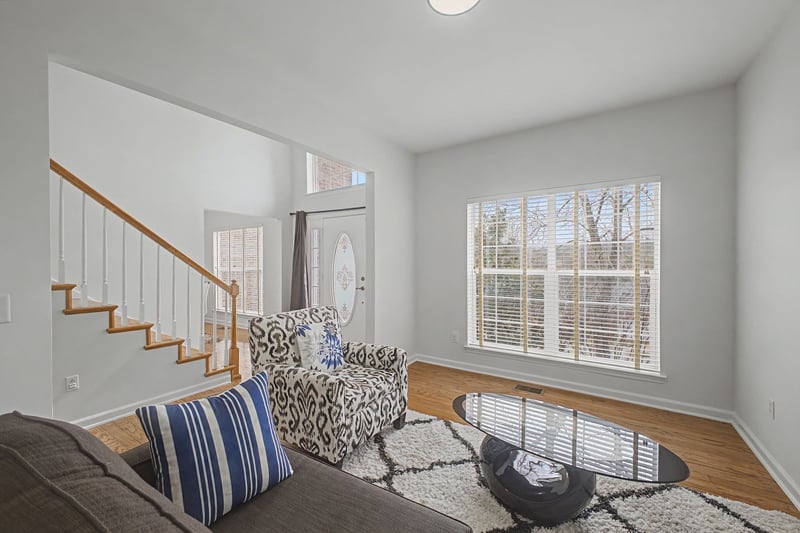 2221 Maple Grove Ln, Nashville, TN 37211