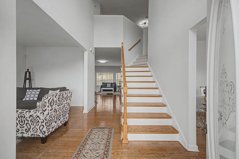 2221 Maple Grove Ln, Nashville, TN 37211