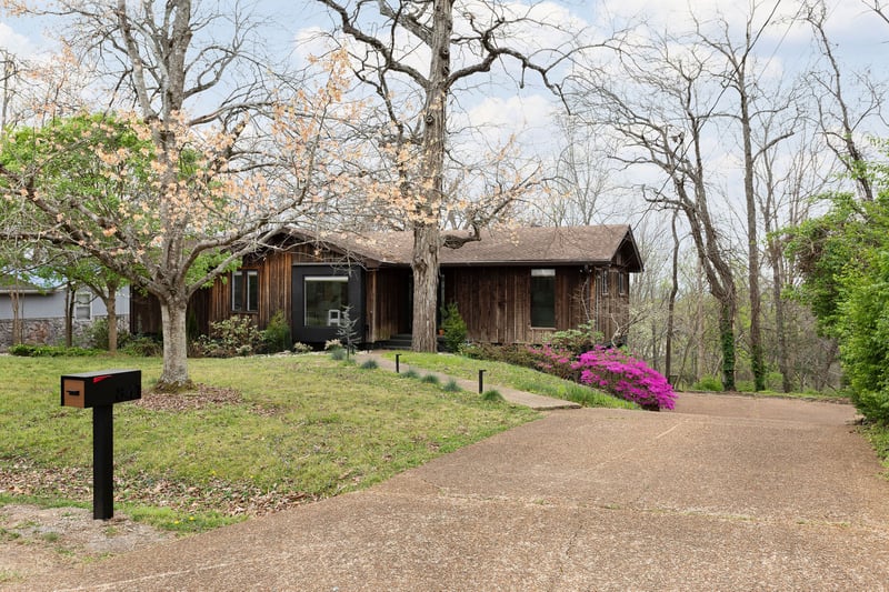 841 Stirrup Dr, Nashville, TN 37221