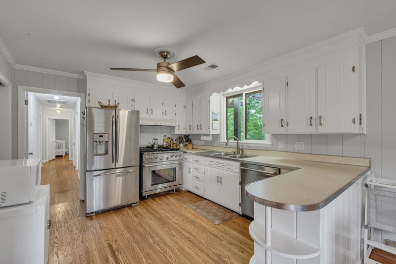 1008 Downey Dr, Nashville, TN 37205