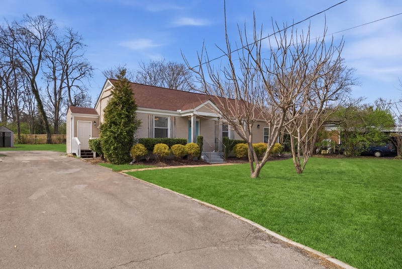 2411 Milton Dr, Nashville, TN 37216