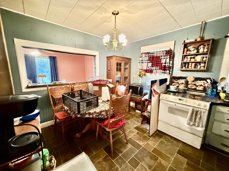 913 Shelbyview Dr, Shelbyville, TN 37160