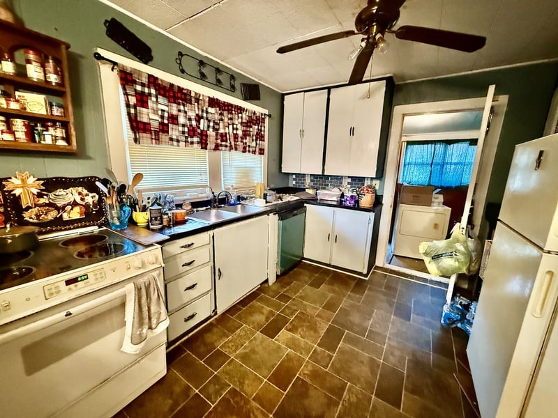 913 Shelbyview Dr, Shelbyville, TN 37160