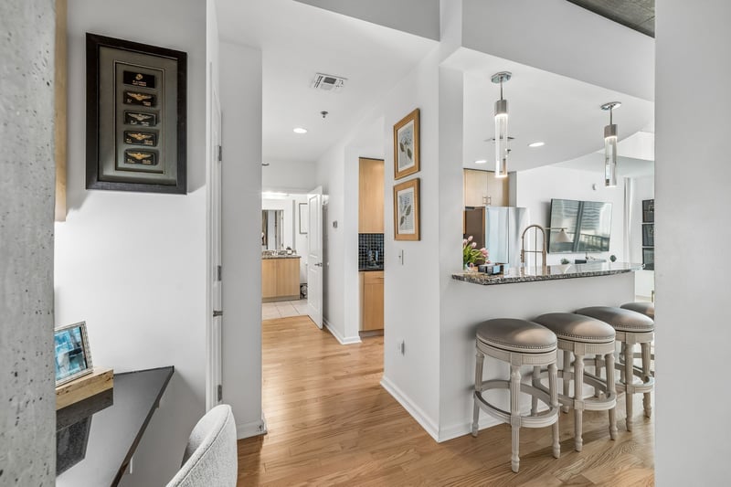 415 Church St #1604, Nashville, TN 37219