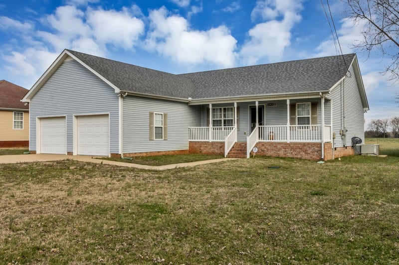 490 Stones River Ln, Murfreesboro, TN 37128