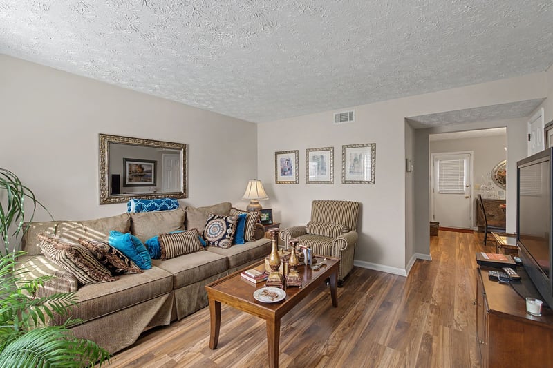 242 Thistle Ln #242, Hermitage, TN 37076