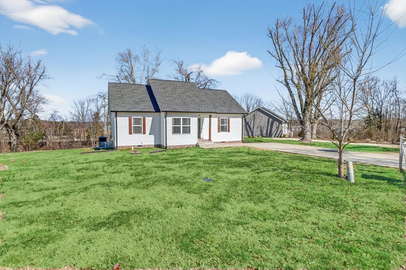 2048 Wilson Ln, Goodlettsville, TN 37072