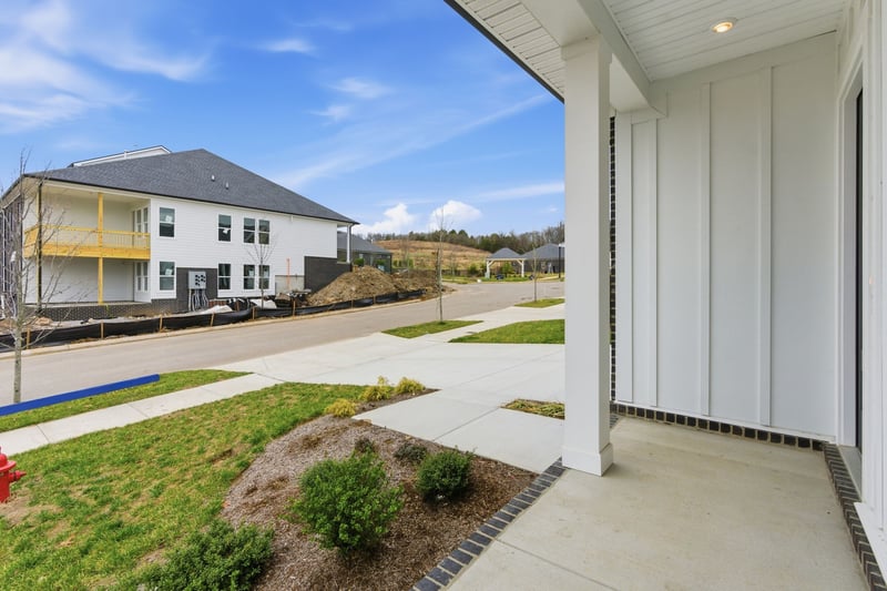 440 Buckwood Ave, Thompsons Station, TN 37179