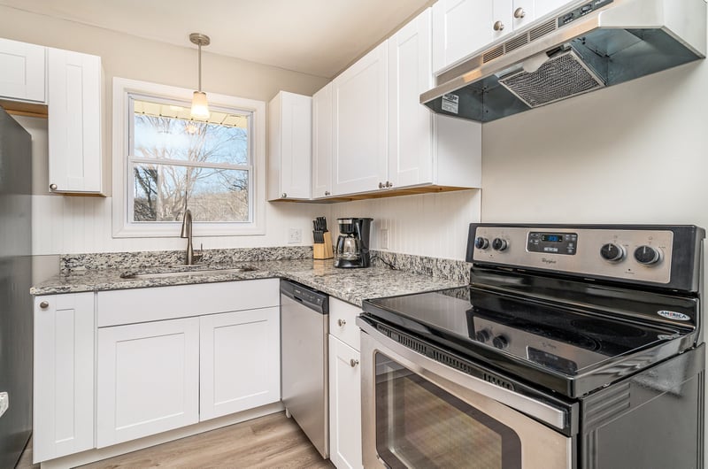 1308 N Avondale Cir, Nashville, TN 37207