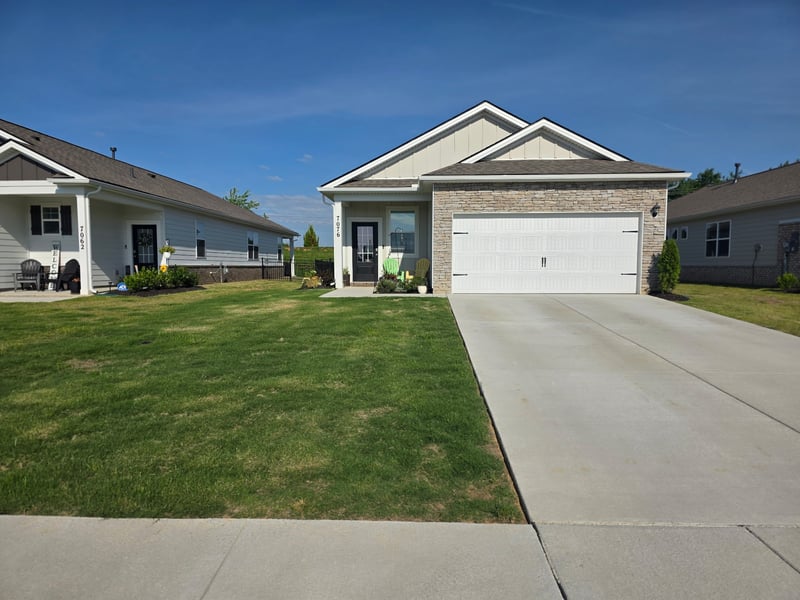 7076 Lang Ave, White House, TN 37188